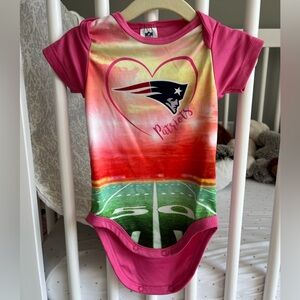 NFL Baby Girl New England Patriots Onesie Size 6-9 Months